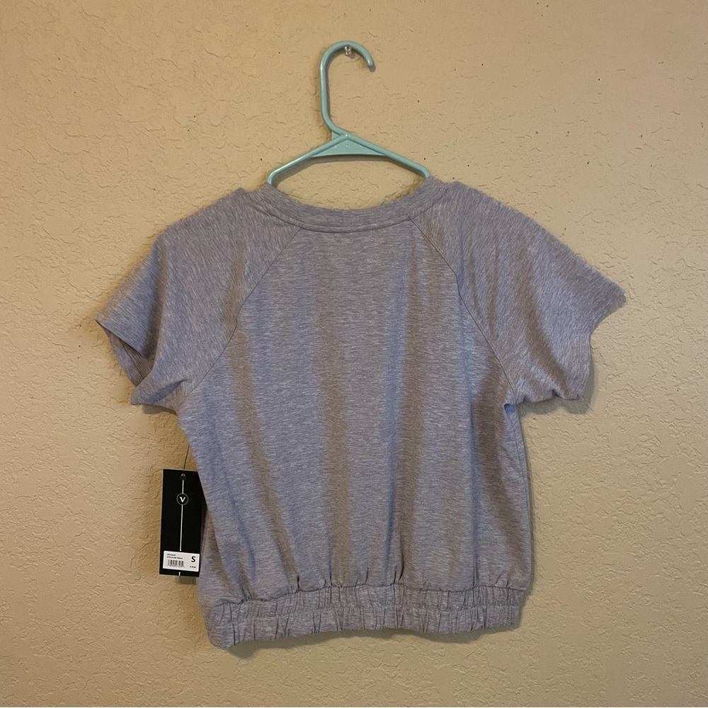gray top - Picture 6 of 7
